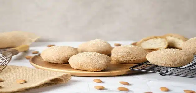 خبز رجيم الكيتو دايت .. وصفات سهلة ولذيذة